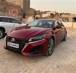 نيسان ألتيما